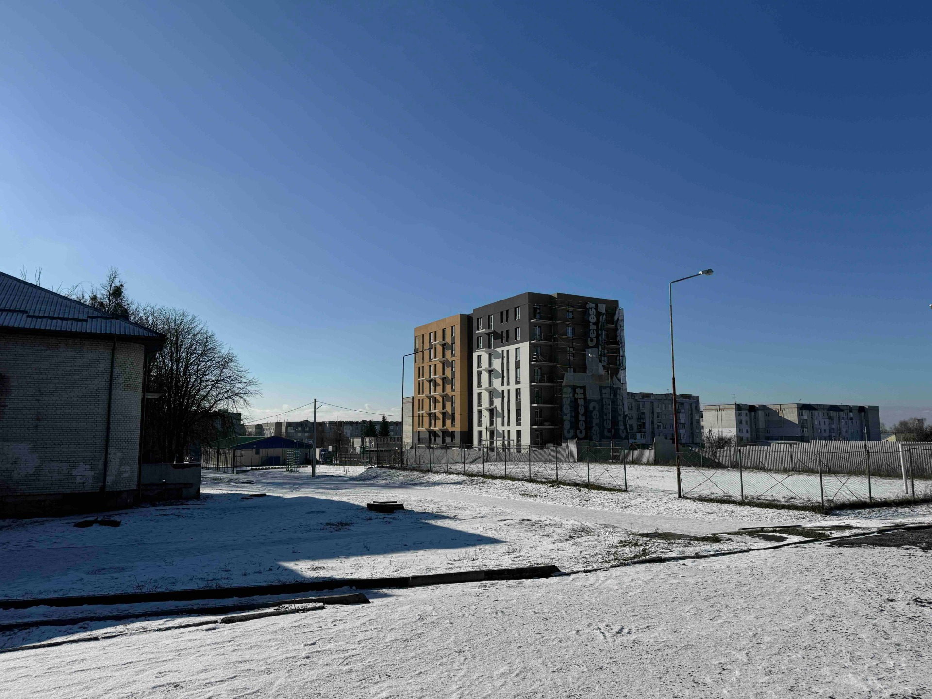 Лютий 202511
